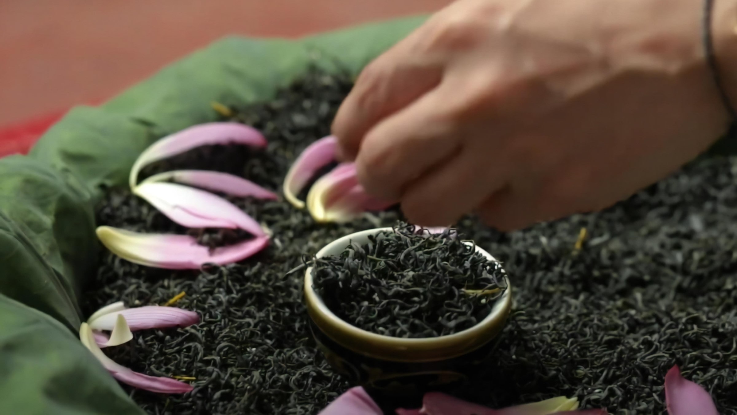 Lotus Tea Legend — Part I: The Sacred History of the West Lake Lotus 6 Hanoians-combine-tea-and-lotus-flower