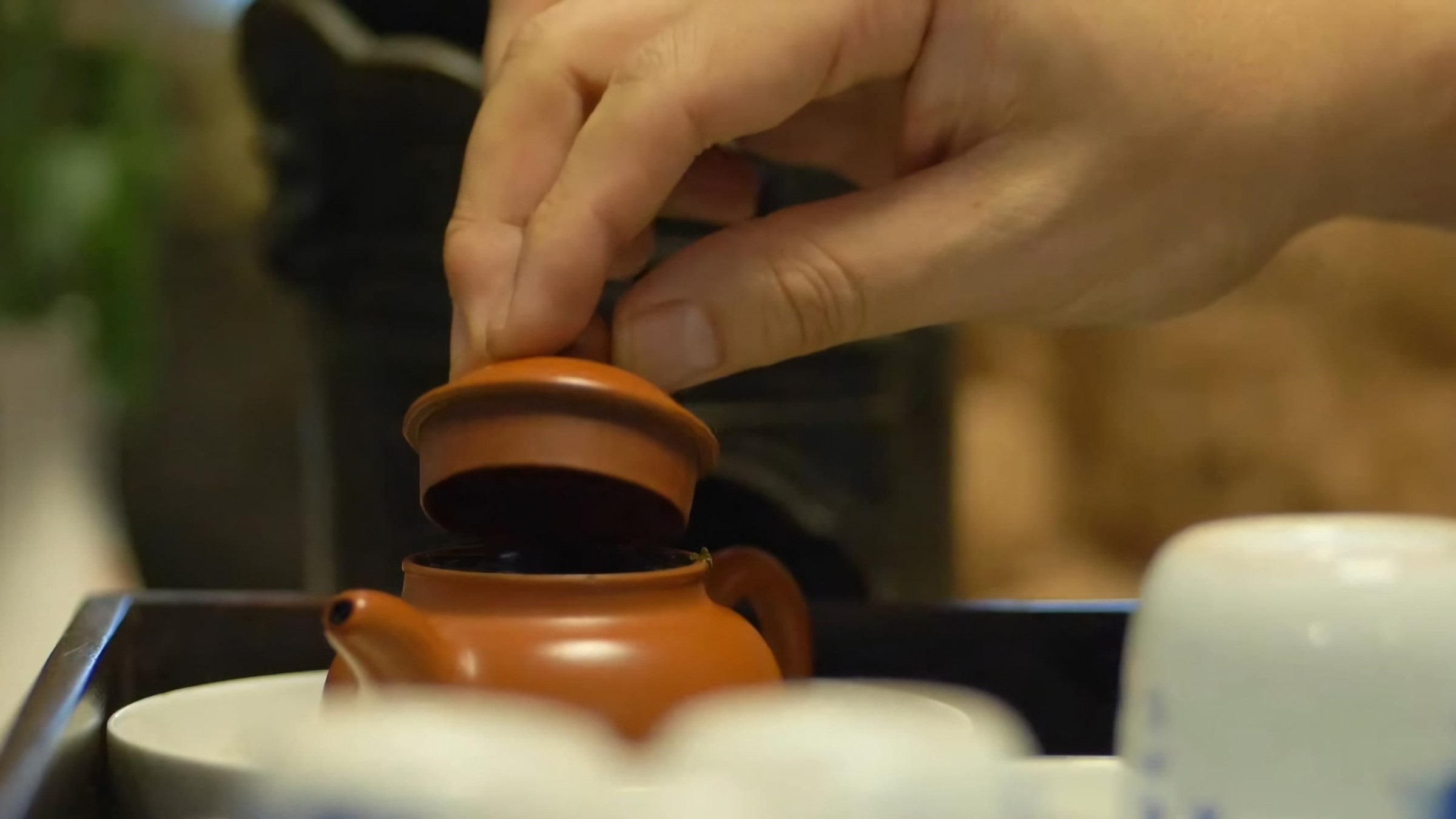let-water-overflow-the-pot-lid