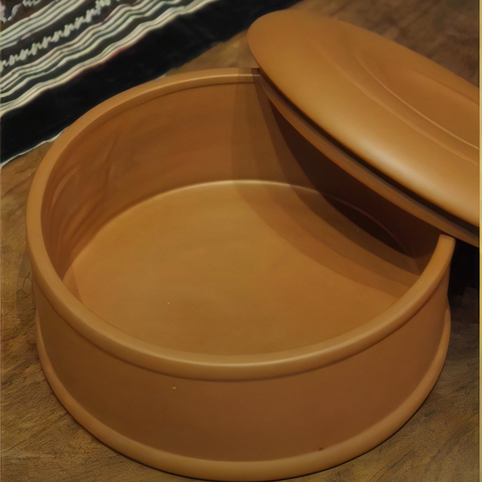 Earthenware-crocks-store-ripe-pu-erh-tea
